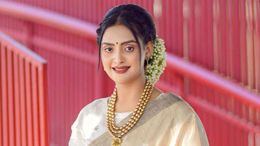 স্বামীসহ নায়িকা রুবিনা নিঝুমের বিরুদ্ধে গ্রেপ্তারি পরোয়ানা