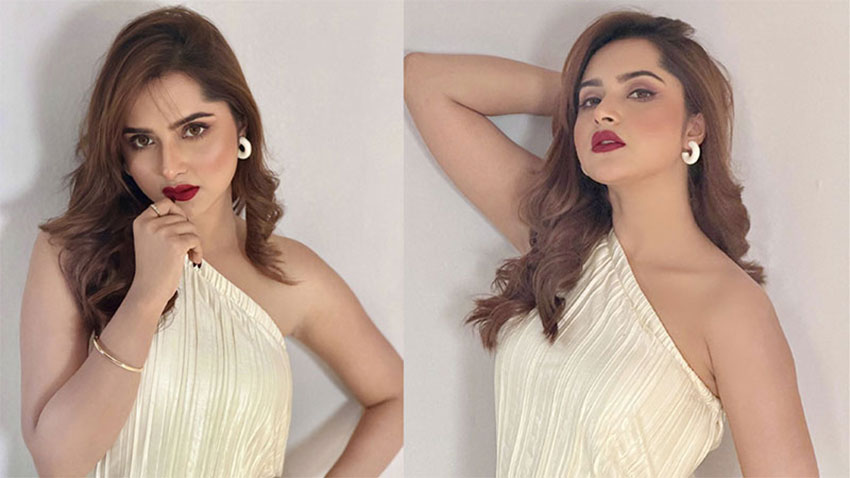 গ্ল্যামারাস লুকে কেয়া পায়েল